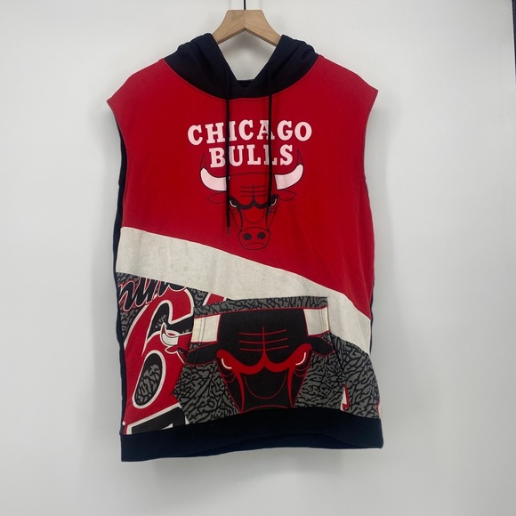NBA Other - NBA Chicago Bulls Sleeveless Hoodie Vest Mens Large Black Red Graphic Basketball